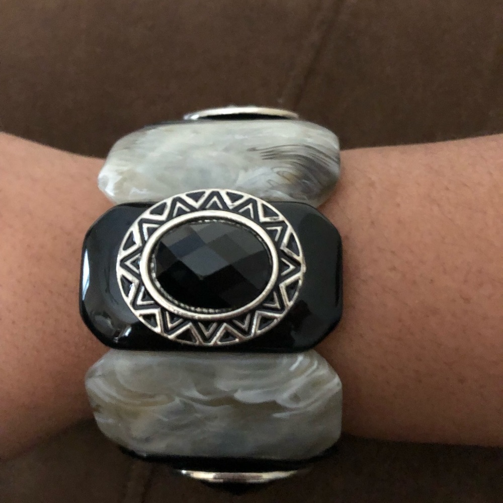 Black and brownish bracelet